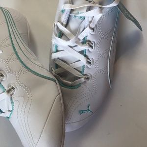 PUMA white sneaker